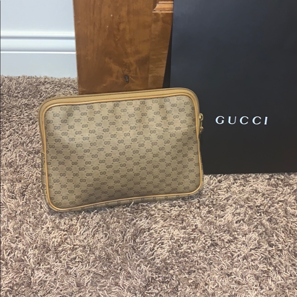 Gucci clutch